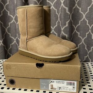 Ugg W Classic Short II